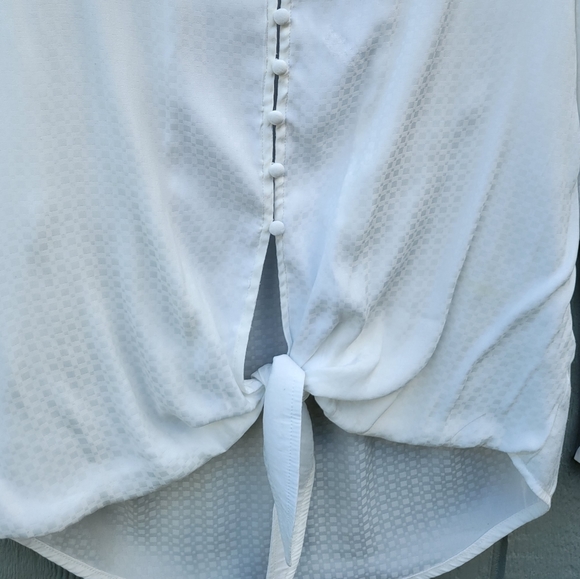 LIRA Blouse - Picture 6 of 8